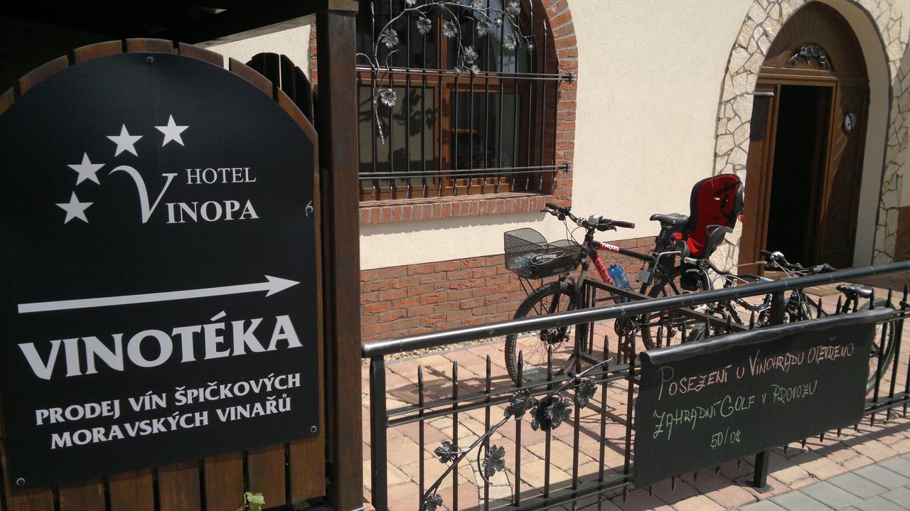 Hotel Vinopa Hustopeče Exterior foto