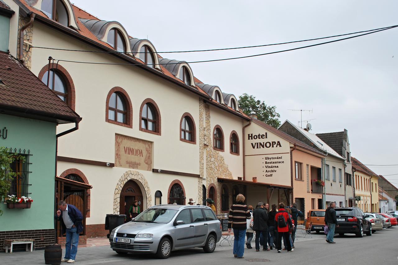 Hotel Vinopa Hustopeče Exterior foto